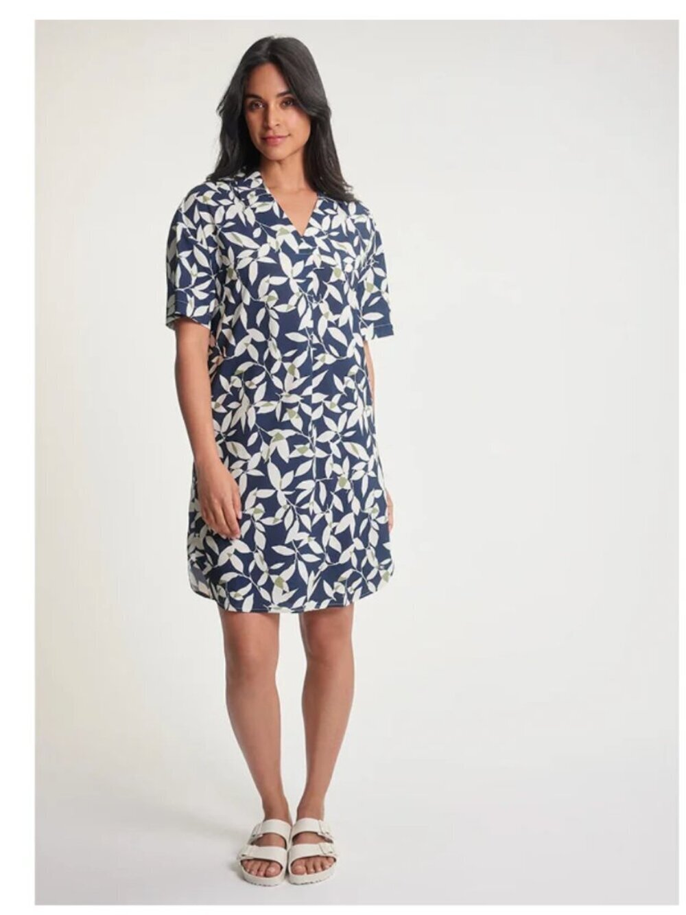 Fig Shelly Navy & White Leaf Print Short Sleeve Dress